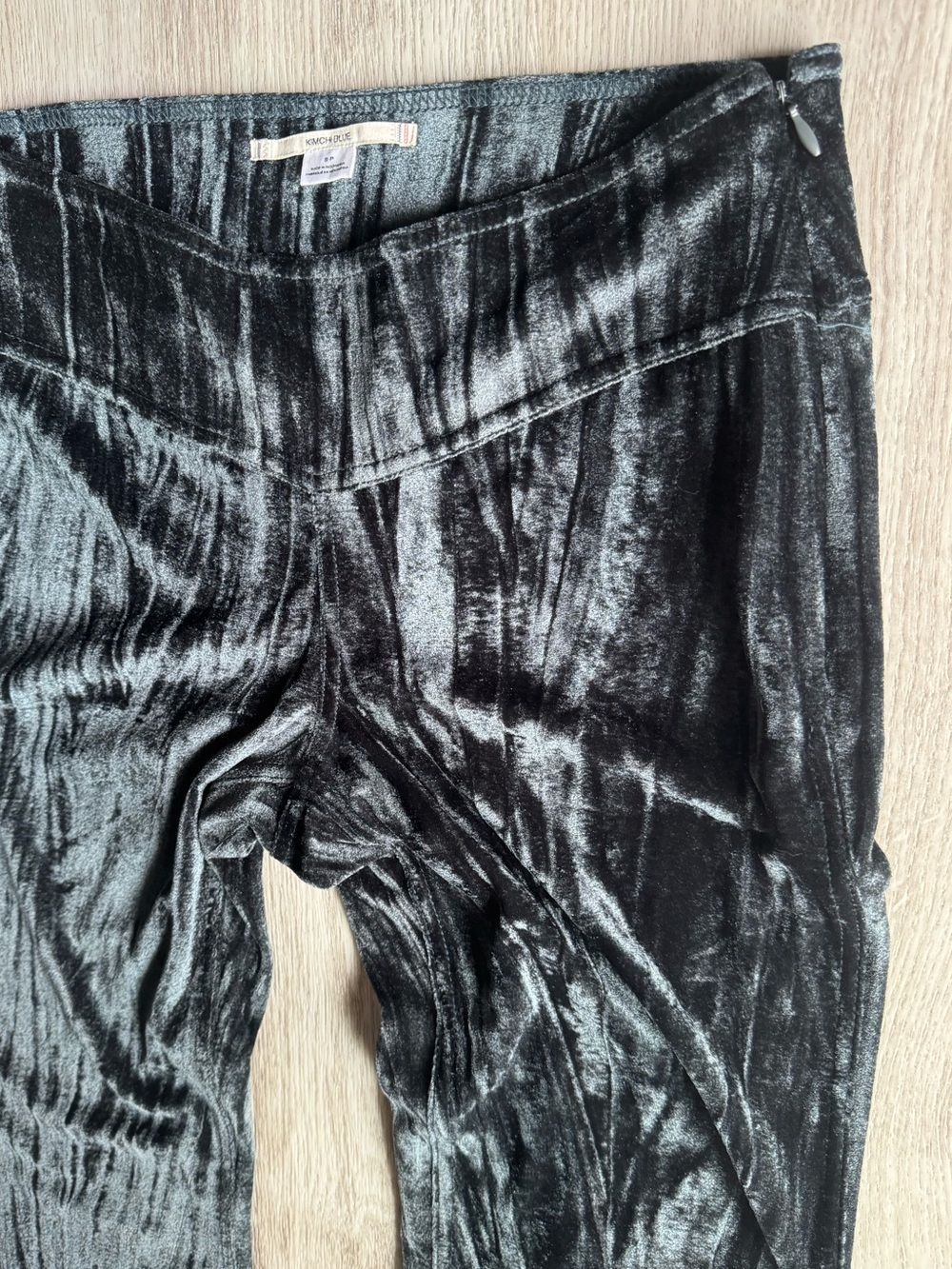 Kimchi Blue Andie Crushed Velvet Pants Dark Green Retro Boho Bootcut Style Small - Picture 3 of 10